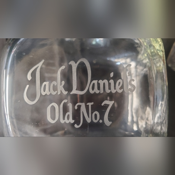 Vintage Jack Daniel's bottle - Picture 2 of 4